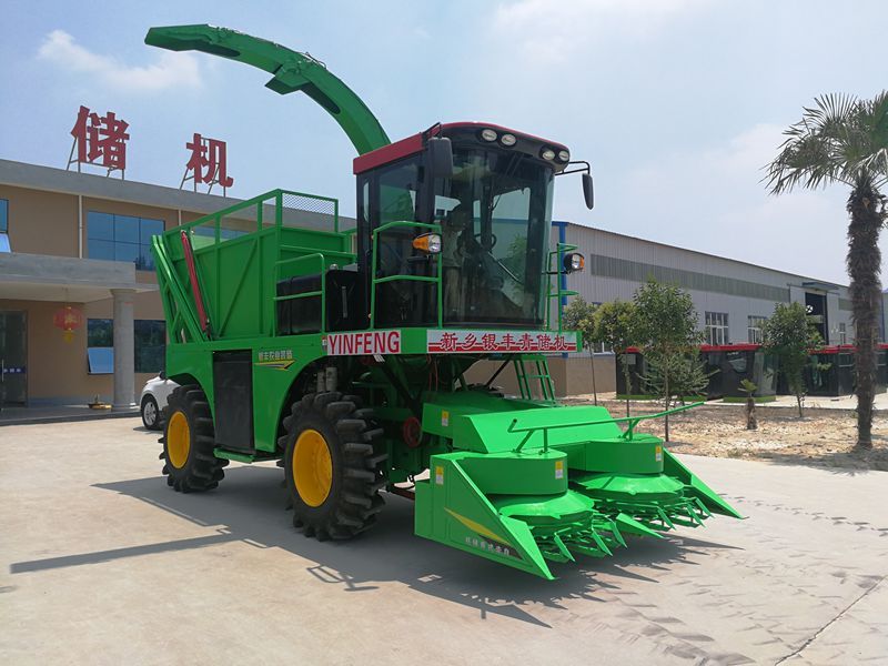 玉米收割機(jī)：規(guī)范操作，保障糧食安全
