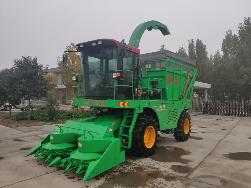 青儲機(jī)和秸稈壓塊機(jī)有什么區(qū)別？